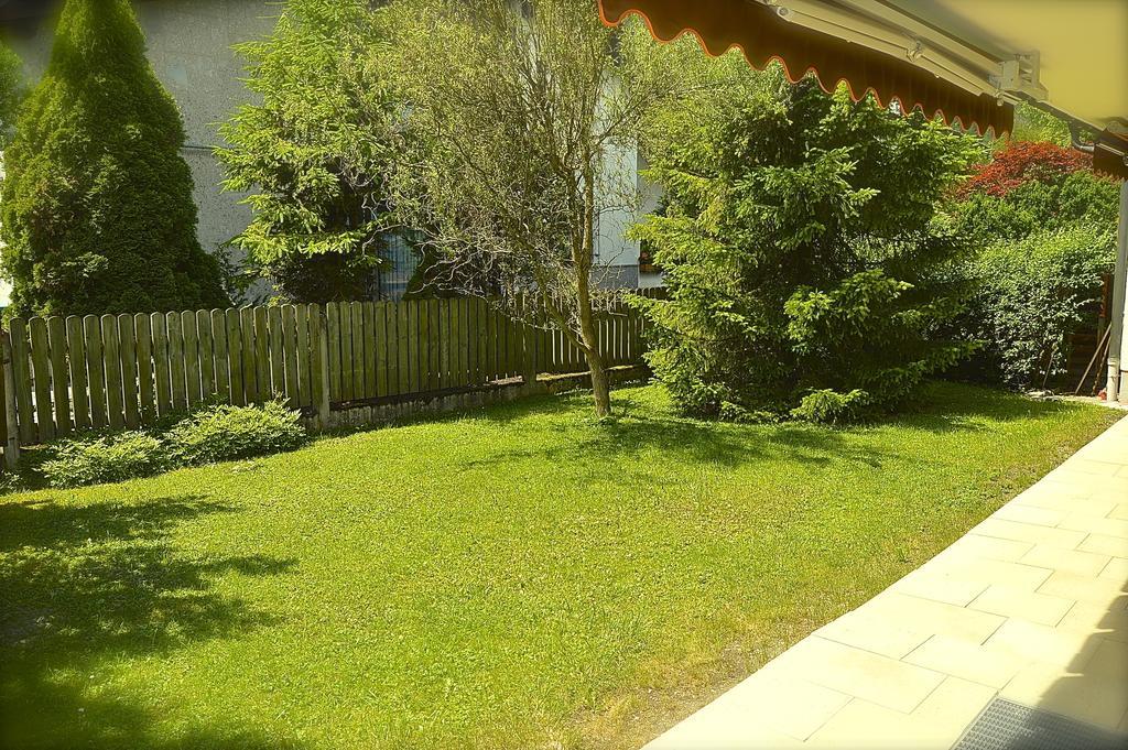 גרמיש-פרטנקירכן Yeti Lux - Family Garden Lodge חדר תמונה